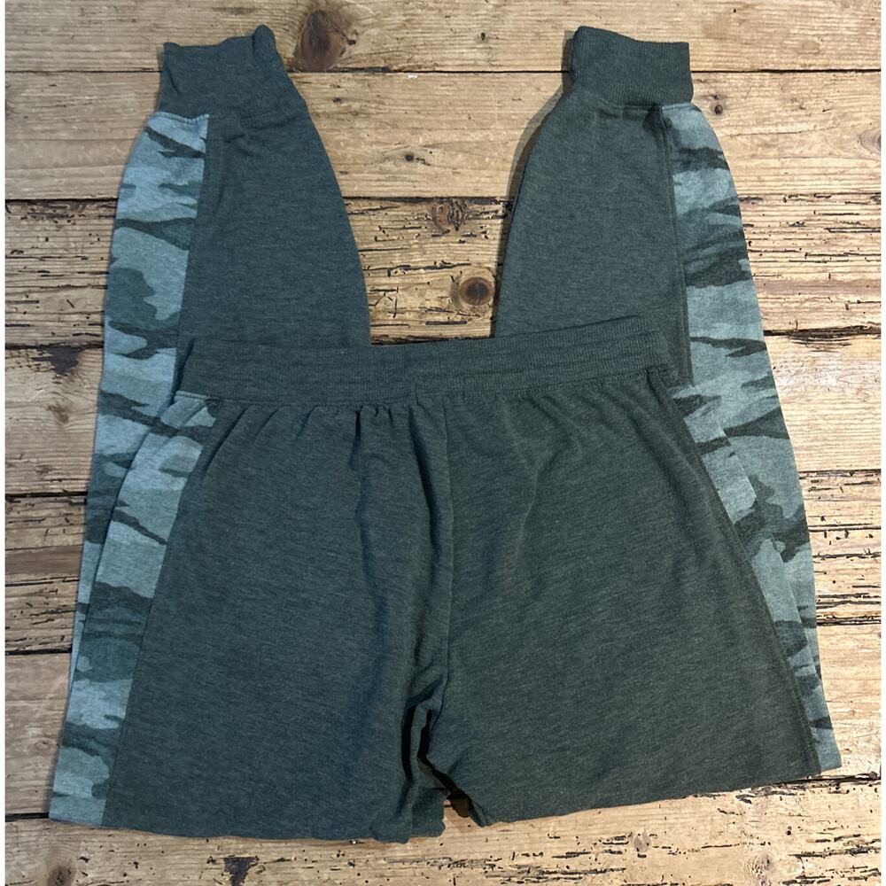 Splendid Women’s Size XS Green Camo Jogger Pants - Picture 2 of 9